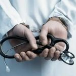 ファストドクター、コールドクター、ナイトドクター・・・軽症者への往診は保険診療上そろそろ規制すべきでは？？