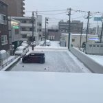 降雪の中、今日から本格的な仕事始めですね。