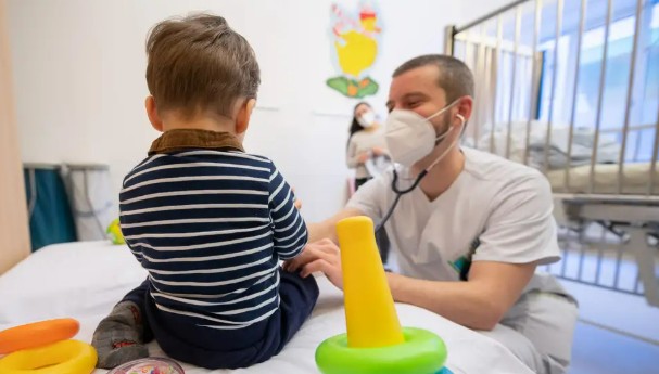 資料提供：【ドイツの子育て・教育事情～ベルリンの場合】 第62回 子どもの健康診査～日独比較