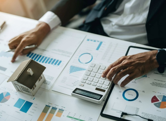 先行き不透明な環境の中、スタッフの努力にどう報いるかを考える・・・