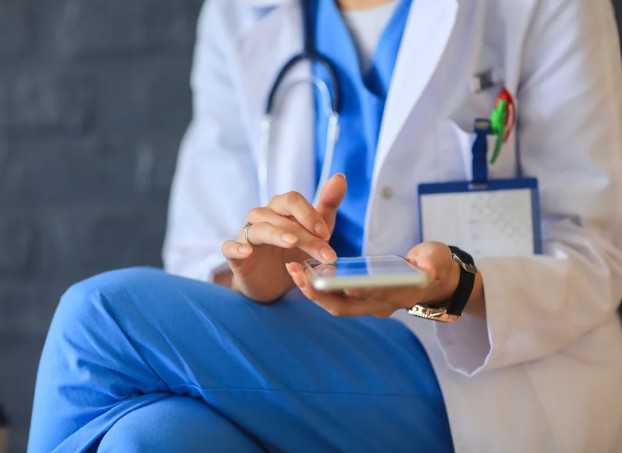 早くも施設から撤退する在宅医療機関が・・・・いきなり放り出される患者さんはどうなる？？