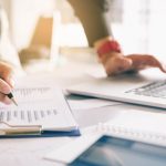 新しい事業をするときは他人の意見をよく聞くべき、は正しいのか？