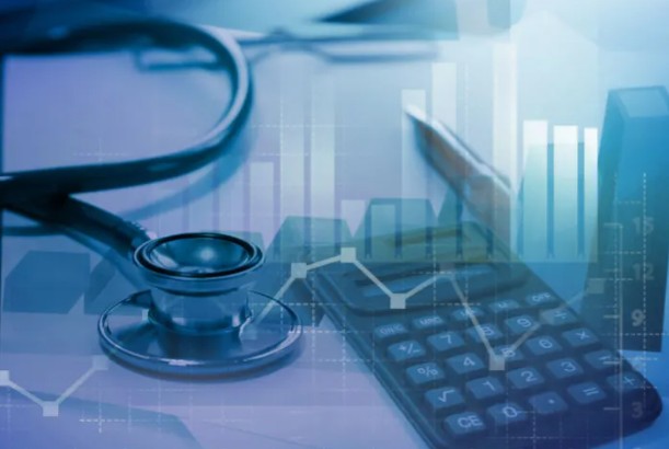 ２０２８年の診療報酬改定を予測し、今から少しずつ体制を整えていく