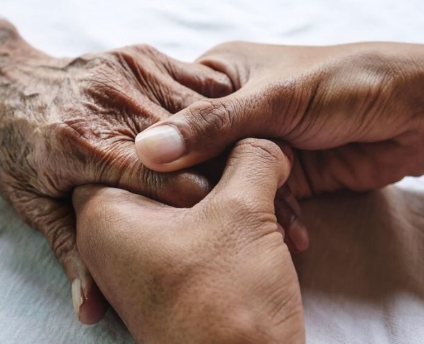 【暮らしによりそう診療所から】在宅患者さんを受け入れての緩和ケア→お看取り