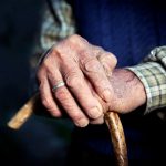 通院はできているけど、なんだか最近しんどそう——それって在宅医療に移行するべきサインかも？