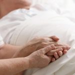 【在宅緩和ケアの現場から】ケアをする家族の涙にそっとよりそう