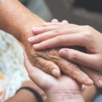 緩和ケア病棟と在宅緩和ケア、その一番の違いとは?【最期の場所はどこがいい?】